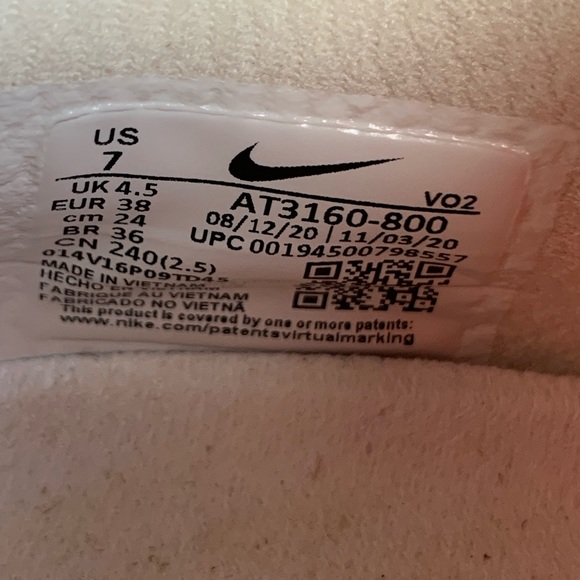 Nike running cross fit shoes. Bright mango color. Great condition. Size 7. - Picture 4 of 8